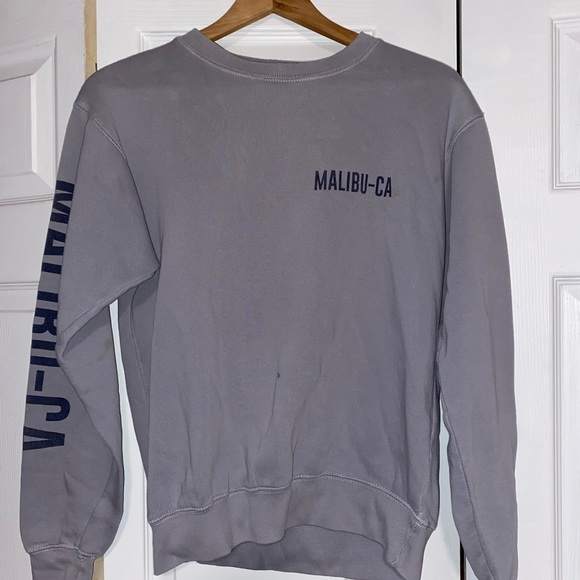 Brandy Melville Pullover Crewneck - Picture 2 of 12